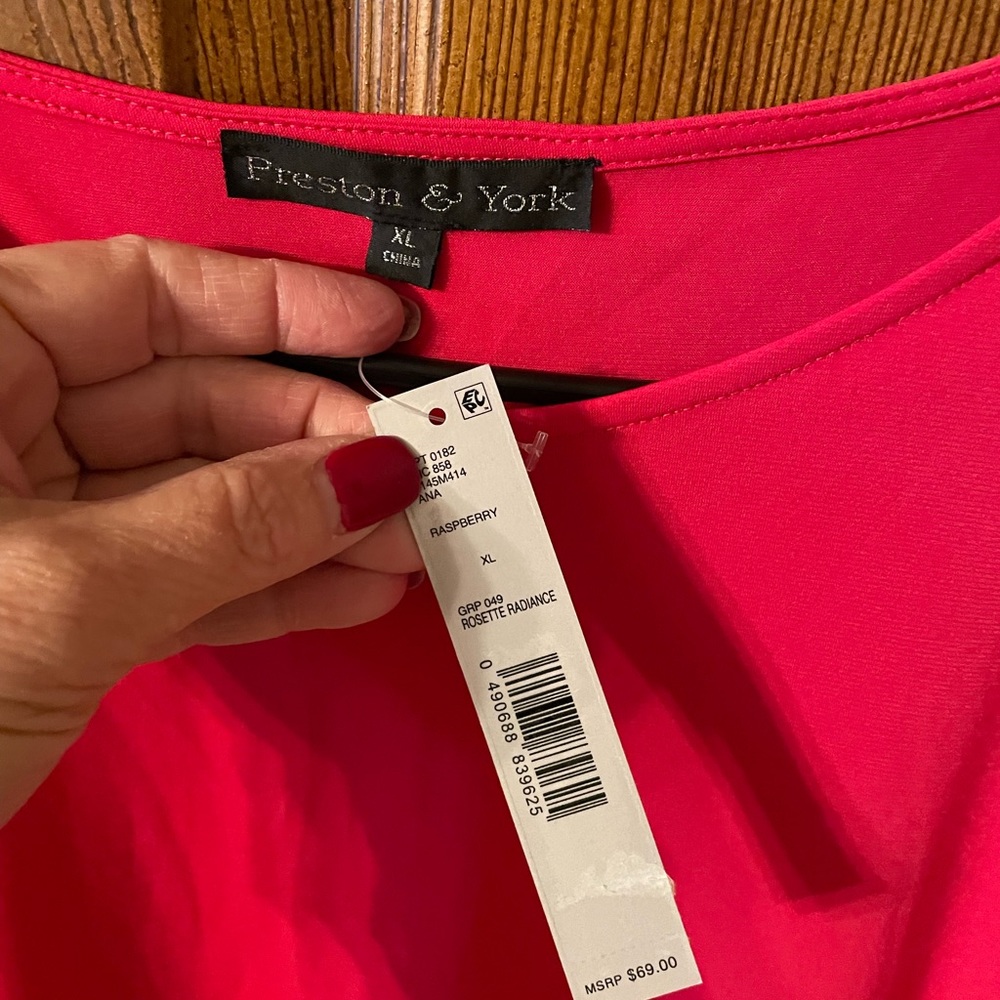 Preston & York blouse in pink - Picture 2 of 4